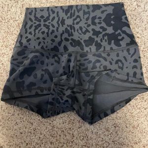 Cheetah print lulu lemon spandex